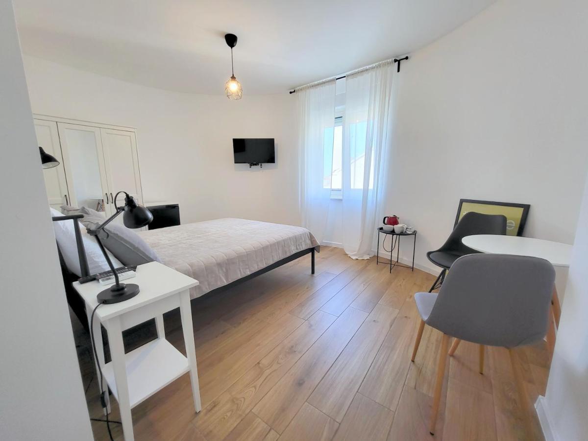 Central Rooms Šibenik Kültér fotó