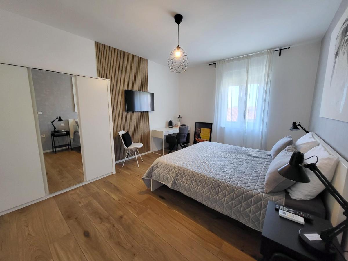 Central Rooms Šibenik Kültér fotó